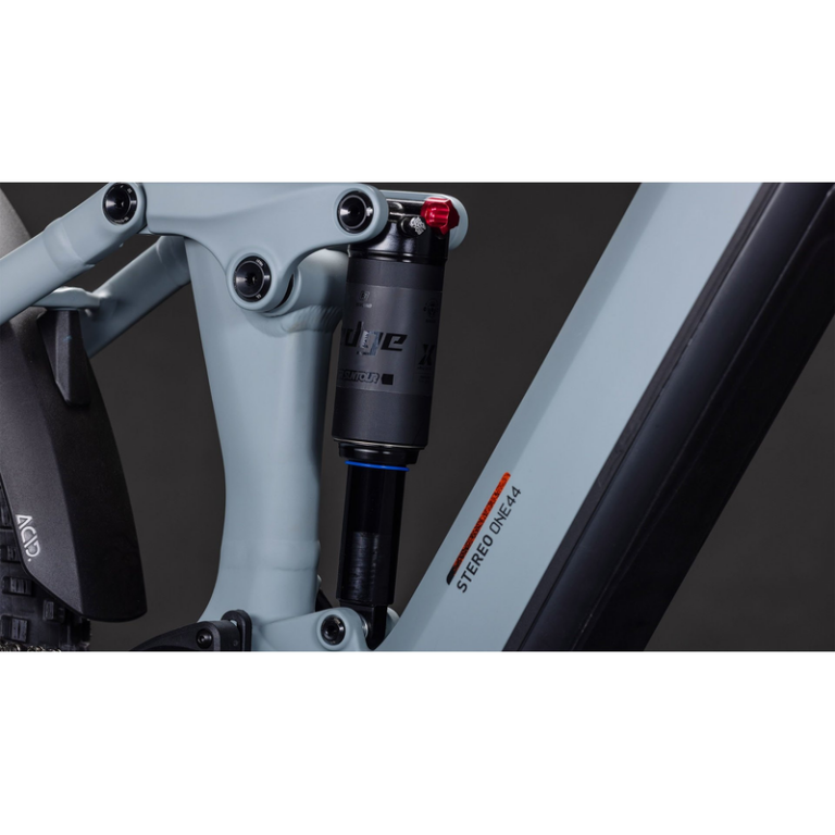 Cube Stereo Hybrid ONE44 Pro 800 - 800 Wh - 29 pouces - Entièrement
