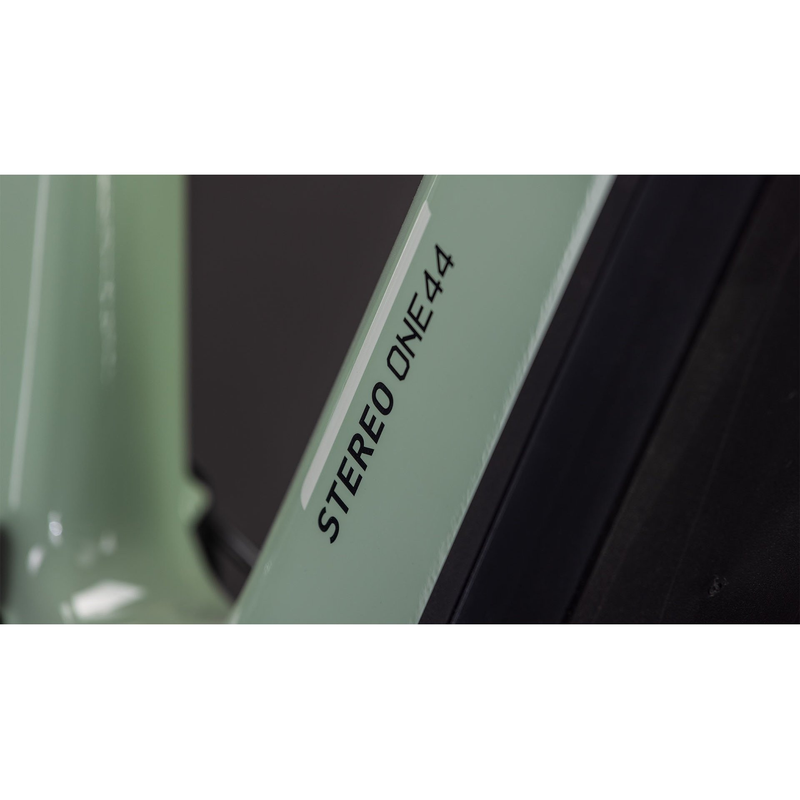 Cube Stereo Hybrid ONE44 HPC Race 800